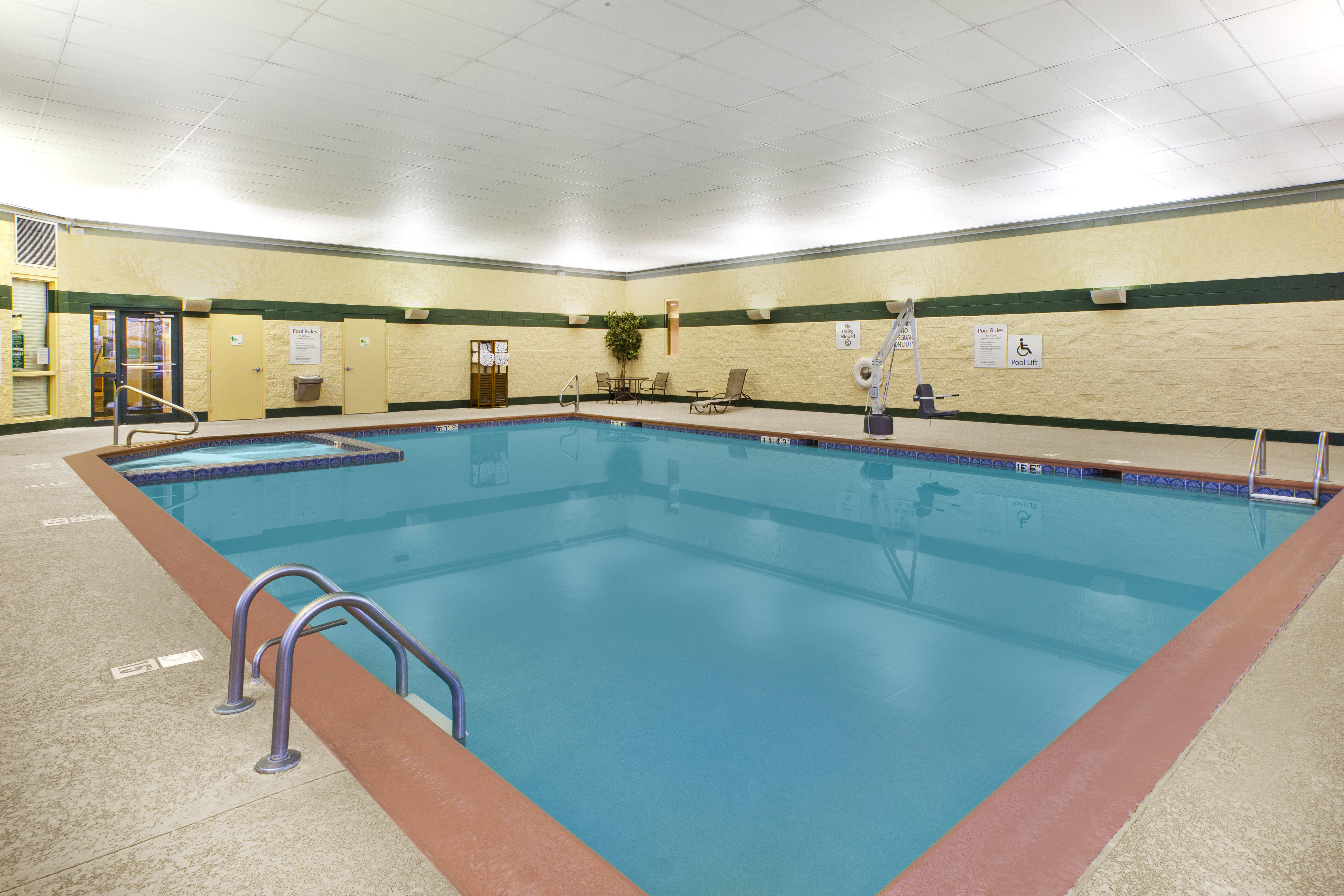 Holiday Inn & Suites Bolingbrook By Ihg Dış mekan fotoğraf