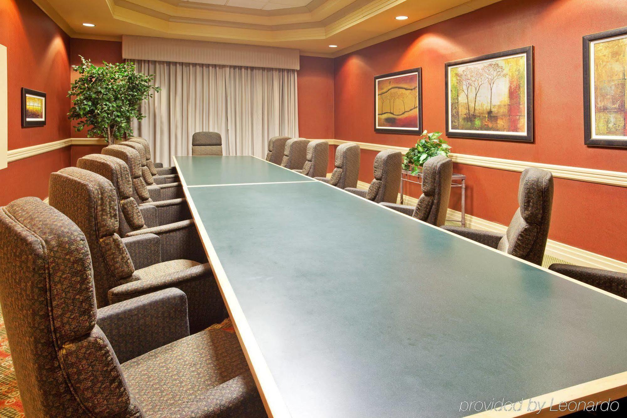 Holiday Inn & Suites Bolingbrook By Ihg Konforlar fotoğraf